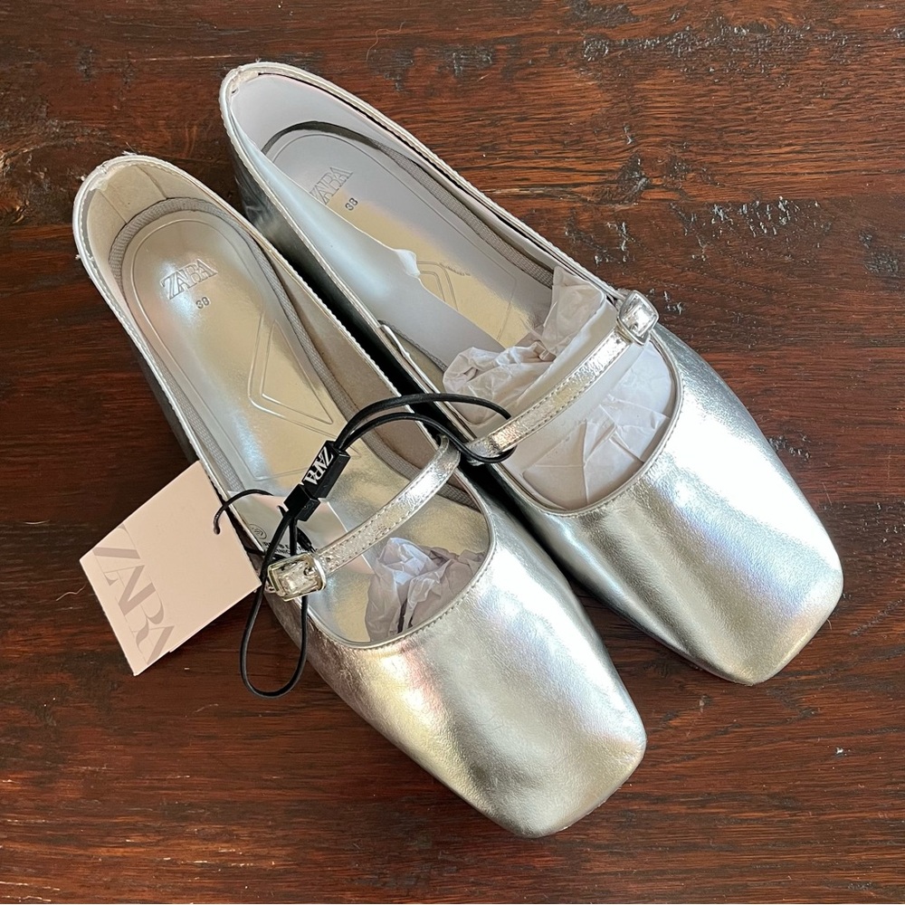 Zara Metallic Silver Leather Flats NWT